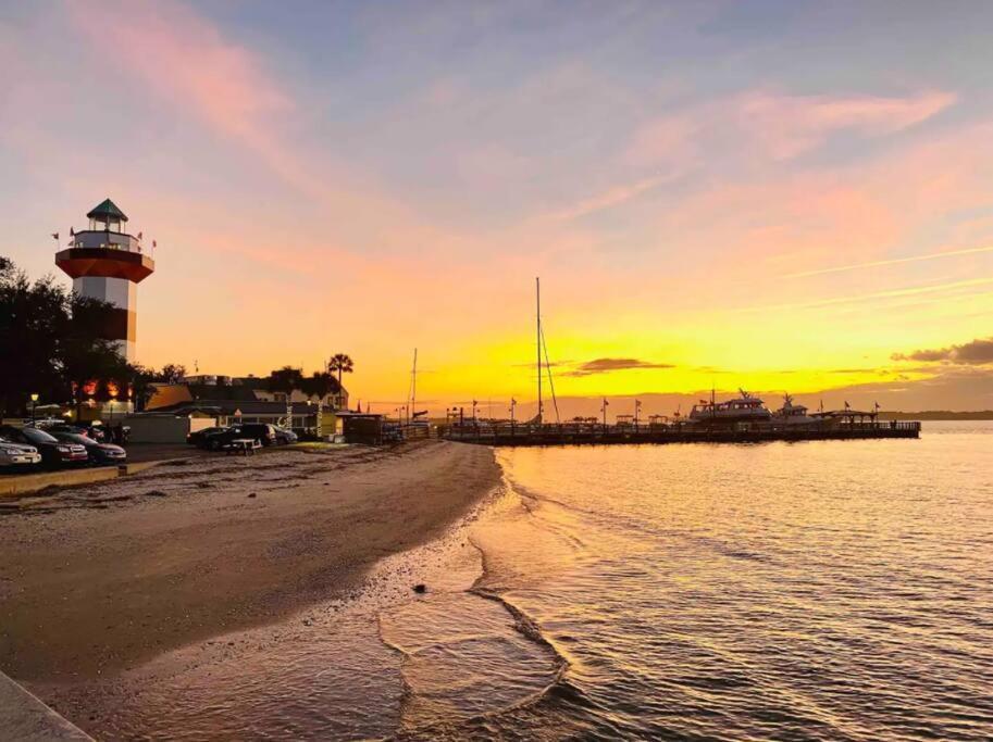 Вилла New Pics! Harbour Town 3Br/3Ba - Pool Access - Book Now Хилтон-Хед-Айленд Экстерьер фото